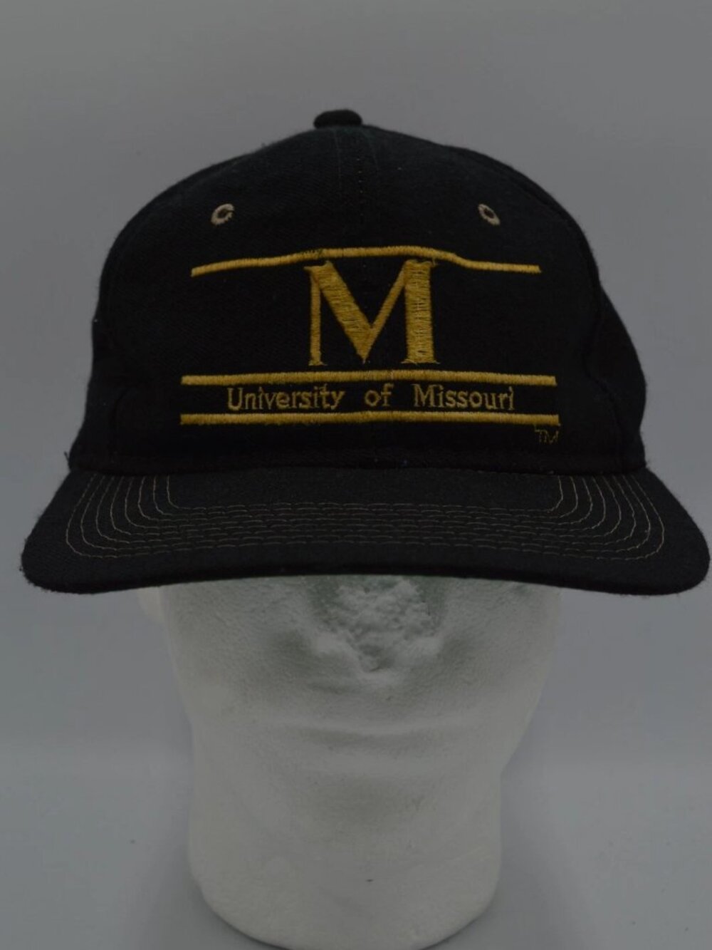 Vintage 90s Roxxi Mens Ivory Iowa Hawkeyes Snapback Hat Outdoor USA Made 7 3/8